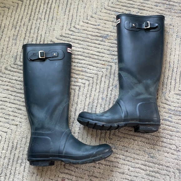 HUNTER rain boots with sock insulators - Picture 4 of 8